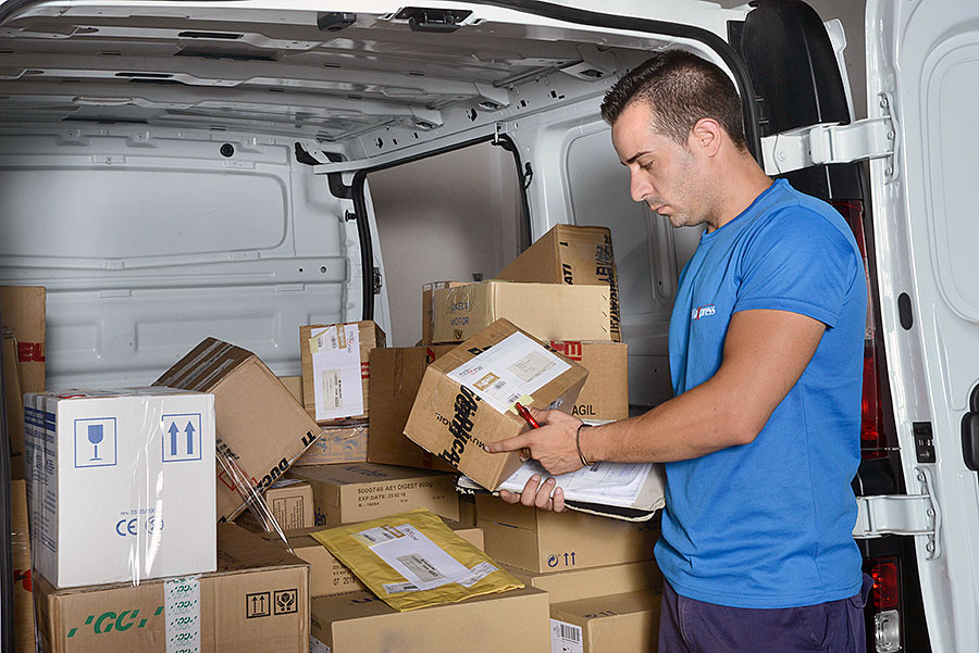 Courier_web_2